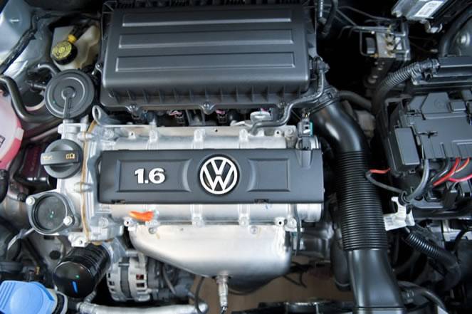 Ремонт двигателя поло. Мотор поло седан 1.6. Двигатель Volkswagen Polo 1.6. ДВС поло седан 1.6. Мотор Фольксваген поло седан 1.6.