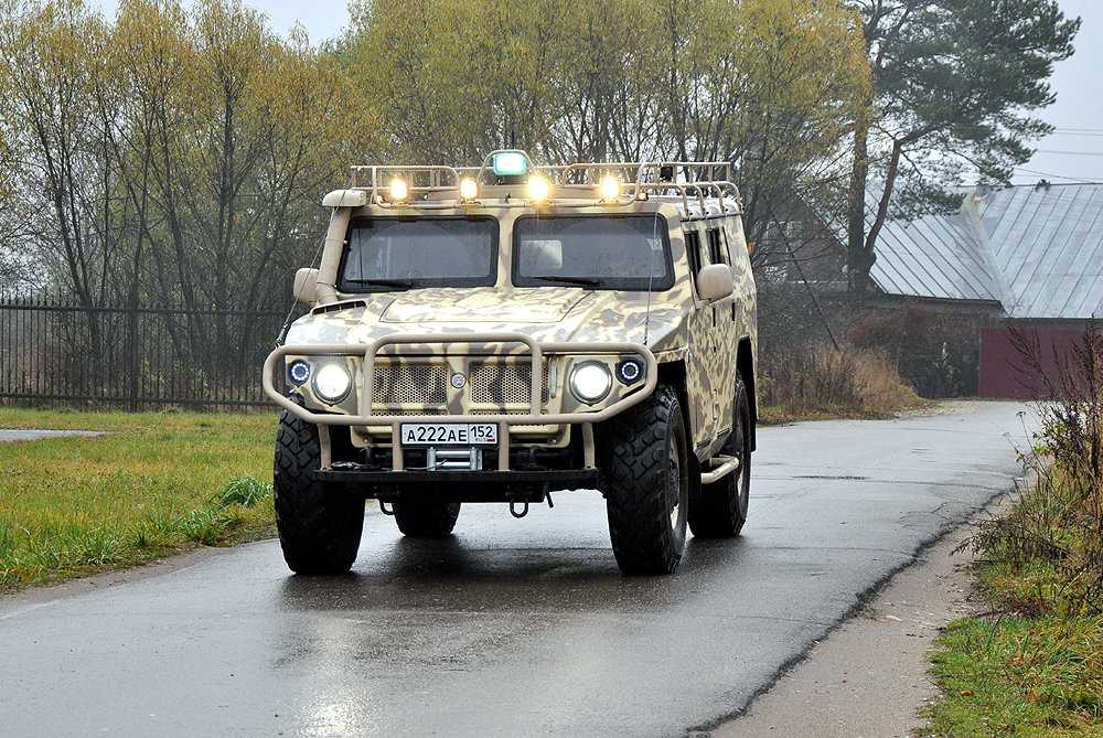 Автомобиль тигр фото. Внедорожник «тигр» (ГАЗ-2330). Тигр 233001. Военный ГАЗ «тигр» 233001. ГАЗ-233001 тигр Гражданская.