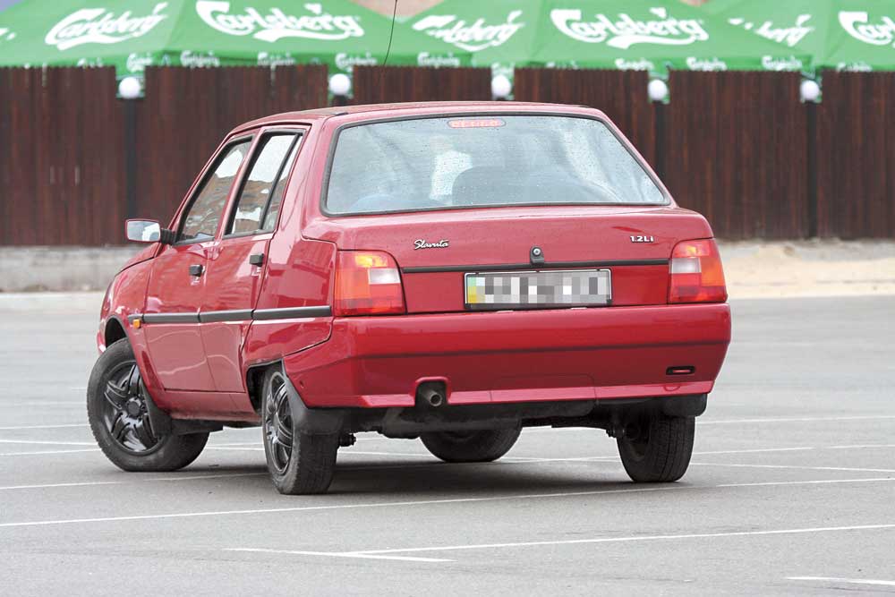 Таврия вес. ЗАЗ 1103. ЗАЗ-1102 «Таврия». ЗАЗ Таврия Славута. ЗАЗ 110308 Славута.