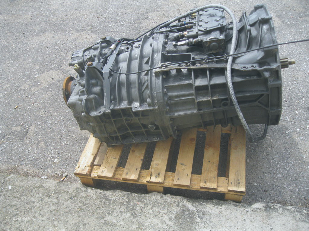 Коробка переключения передач zf. Коробка Даф 105 12s2333. Коробка ЗФ Даф 105. ZF 16 DAF 105. КПП ZF 12s.