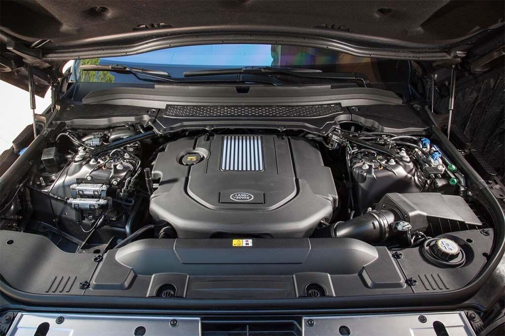 Двигатель land rover sport. Рендж Ровер спорт двигатель. Range Rover Sport 2014 3.0 Diesel аккумулятор. Range Rover Sport 2019 двигатель. Range Rover Sport 2014 двигатель.