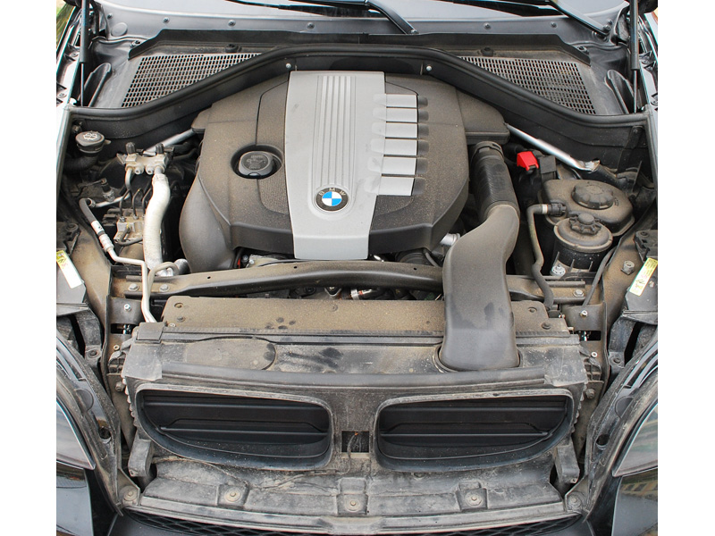 Двигатель х5 е53 3.0. BMW x5 e70 3.5i ДВС. БМВ x3 3.0 дизель. Двигатель БМВ х5 3.0 дизель. Крышка двигателя БМВ х5 е70 дизель.