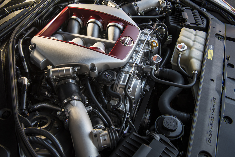 Мотор ниссан гтр. Gtr r35 мотор. Nissan gtr r35 nismo engine. Двигатель гтр. Nissan skyline gtr мотор.