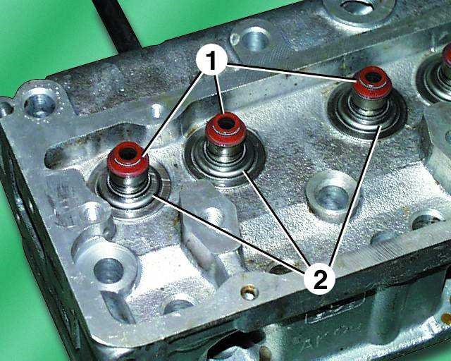 Как поменять головку. Маслосъемные колпачки Газель 402 двигатель. Головка клапанов 402 двигатель. Головка для протяжки ГБЦ на ГАЗ 3110 402 двигатель. Седло головки ГАЗ 3110.