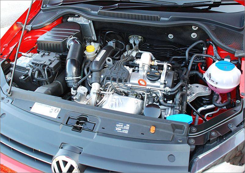 Volkswagen двигатели отзывы. Volkswagen Polo 1.2 двигатель. Мотор Фольксваген поло 1,2. Фольксваген поло ДВС 1.2. Двигатель Volkswagen Polo 1.4.