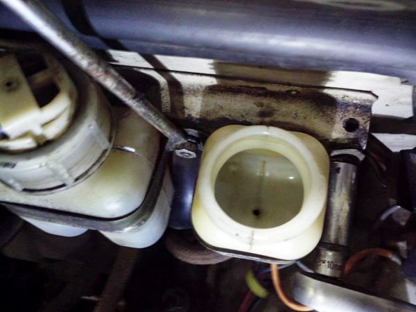 Крепление бачка ГЦС