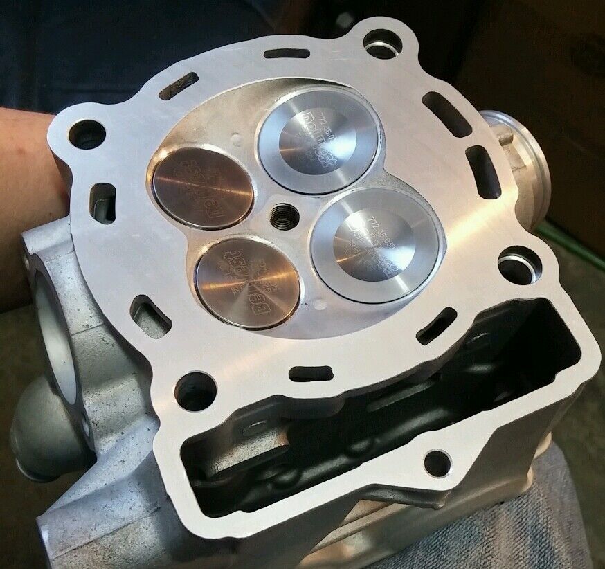 Цилиндры клапана. Cylinder head KTM 690. Cylinder head 450 SXF. ГБЦ КТМ 450sxf. Cylinder head Daytona 4 Valve.