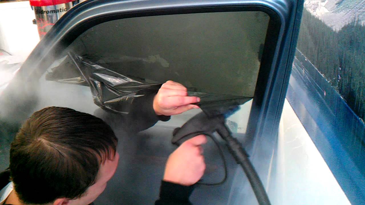 Чем оттереть тонировку. Растонировка стекол автомобиля. Авто после тонировки. Затонировать стекла автомобиля своими руками. Демонтаж тонировки на авто.