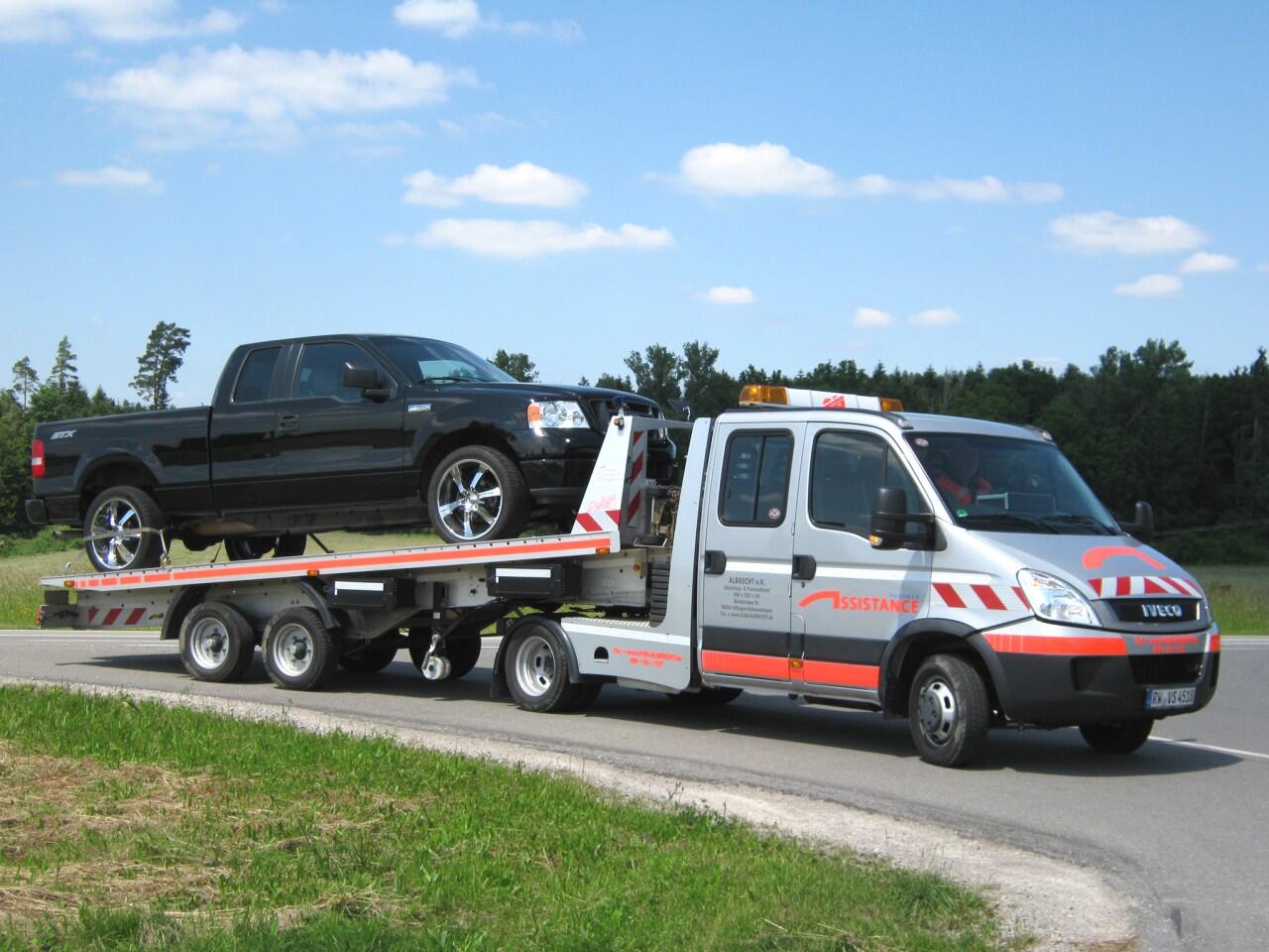 Специальный автомобиль для буксировки