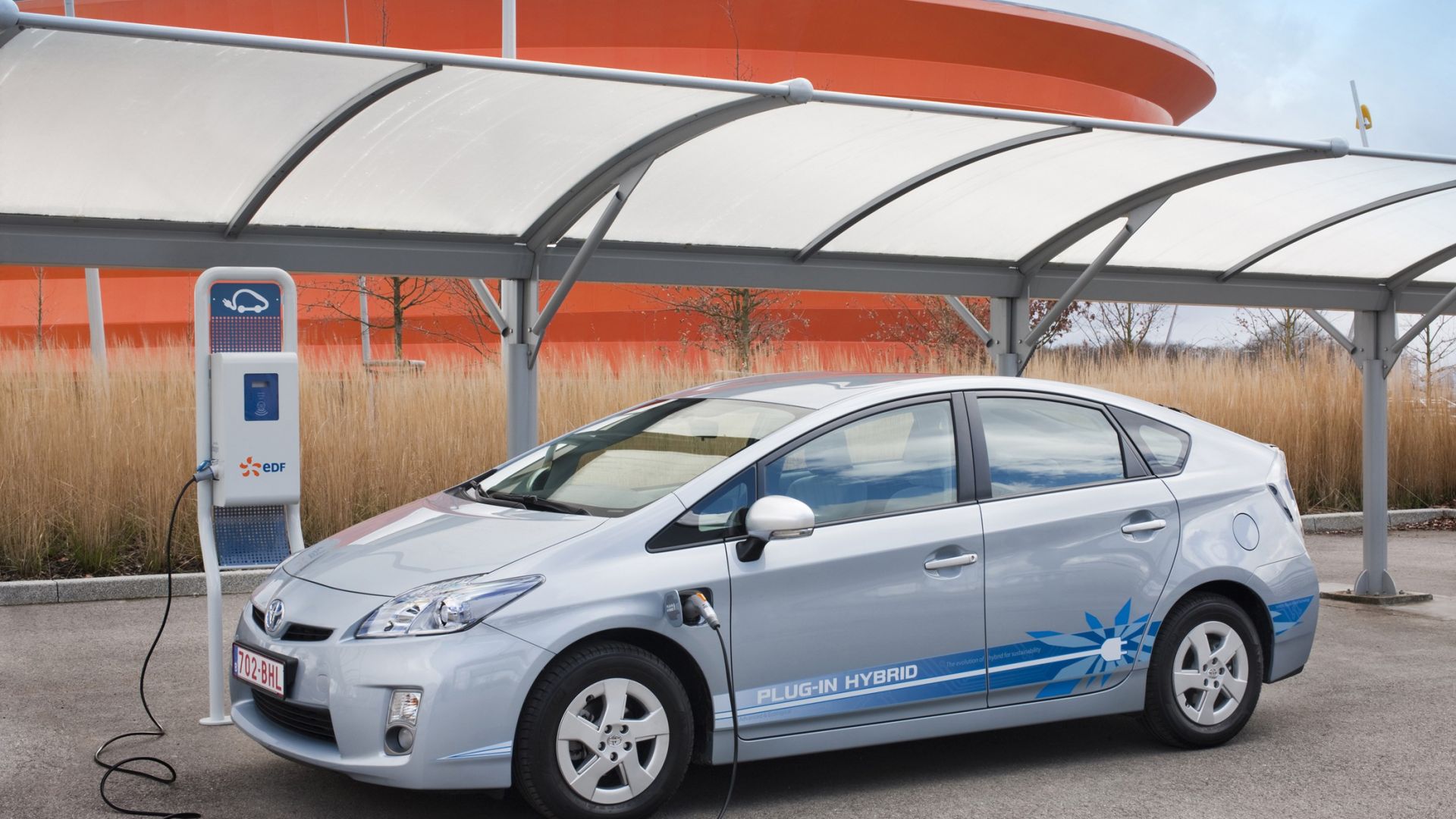 toyota prius plug in hybrid