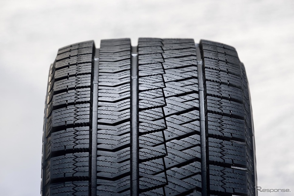 Зимние шины bridgestone отзывы. Bridgestone Blizzak Ice. Bridgestone Blizzak Ice 91s. Покрышка Bridgestone Blizzak Ice. Bridgestone Blizzak Ice 96s.