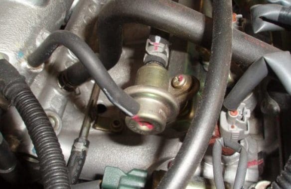Fuel Pressure Regulators - Function, Failure Symptoms And Testing