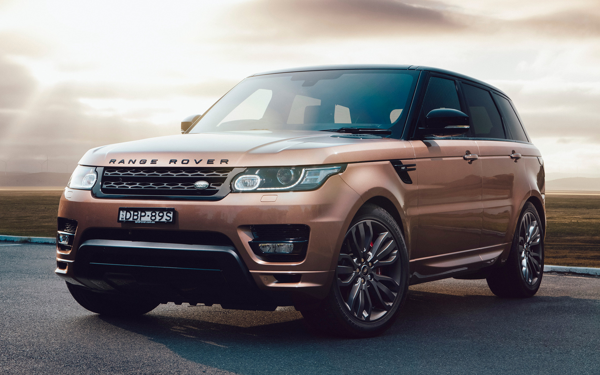 Производитель range. Land Rover range Rover Sport 2016. Range Rover Sport 2016. Рендж Ровер спорт 2016. Ландж Ровер Рендж Ровер 2016.